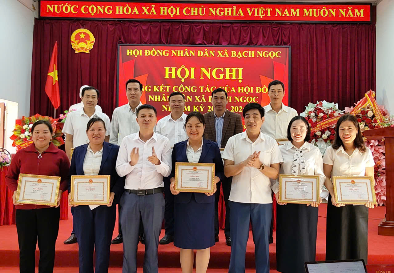 HỘI NGHỊ TỔNG KẾT HOẠT ĐỘNG HỘI ĐỒNG NHÂN DÂN XÃ BẠCH NGỌC, NHIỆM KỲ 2021–2026