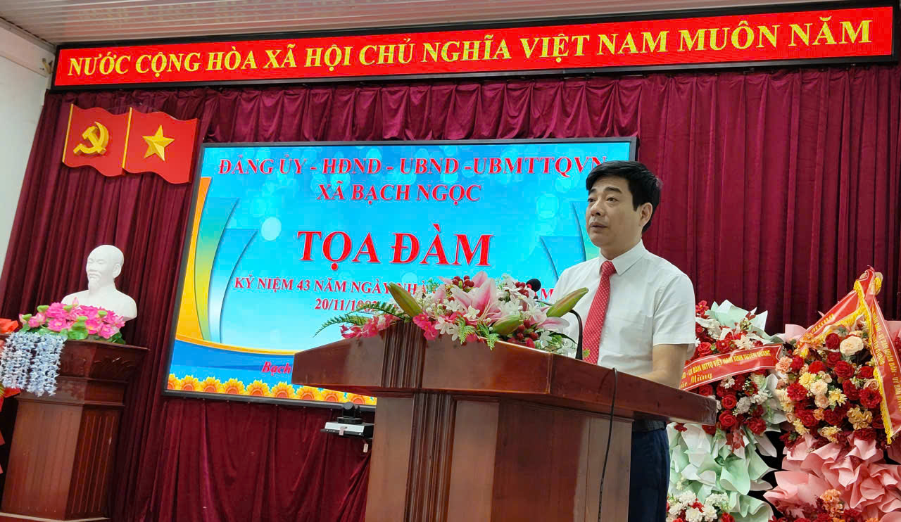 UBND XÃ BẠCH NGỌC, TỈNH TUYÊN QUANG TỔ CHỨC TOẠ ĐÀM KỶ NIỆM NGÀY NHÀ GIÁO VIỆT NAM 20/11/2025