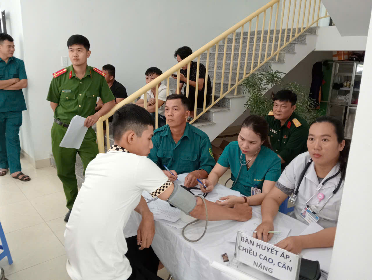 Xã Bằng Hành khám sơ tuyển nghĩa vụ Quân sự và thực hiện nghĩa vụ tham gia Công an Nhân dân năm 2025