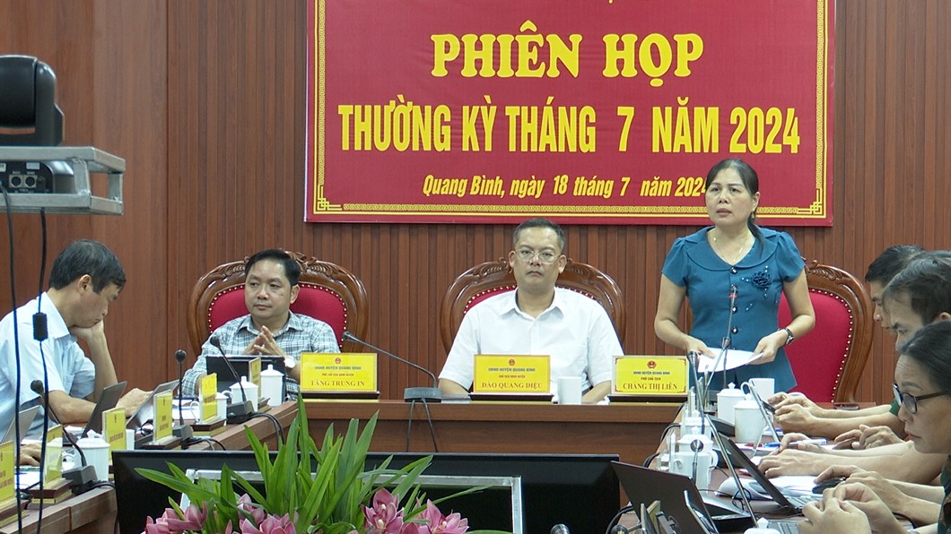UBND huyện họp phiên thường kỳ tháng 07 năm 2024