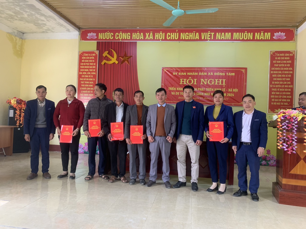 ỦY BAN NHÂN DÂN XÃ ĐỒNG TÂM