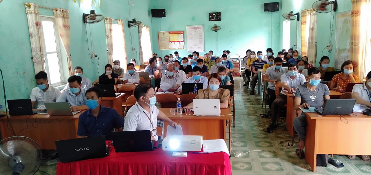 Hội nghị tập huấn hướng dẫn triển khai thực hiện một số nội dung về công tác bầu cử Đại biểu Quốc hội và đại biểu hội đồng nhân dân các cấp nhiệm kỳ 2021-2026 trên địa bàn xã Đồng Tâm.