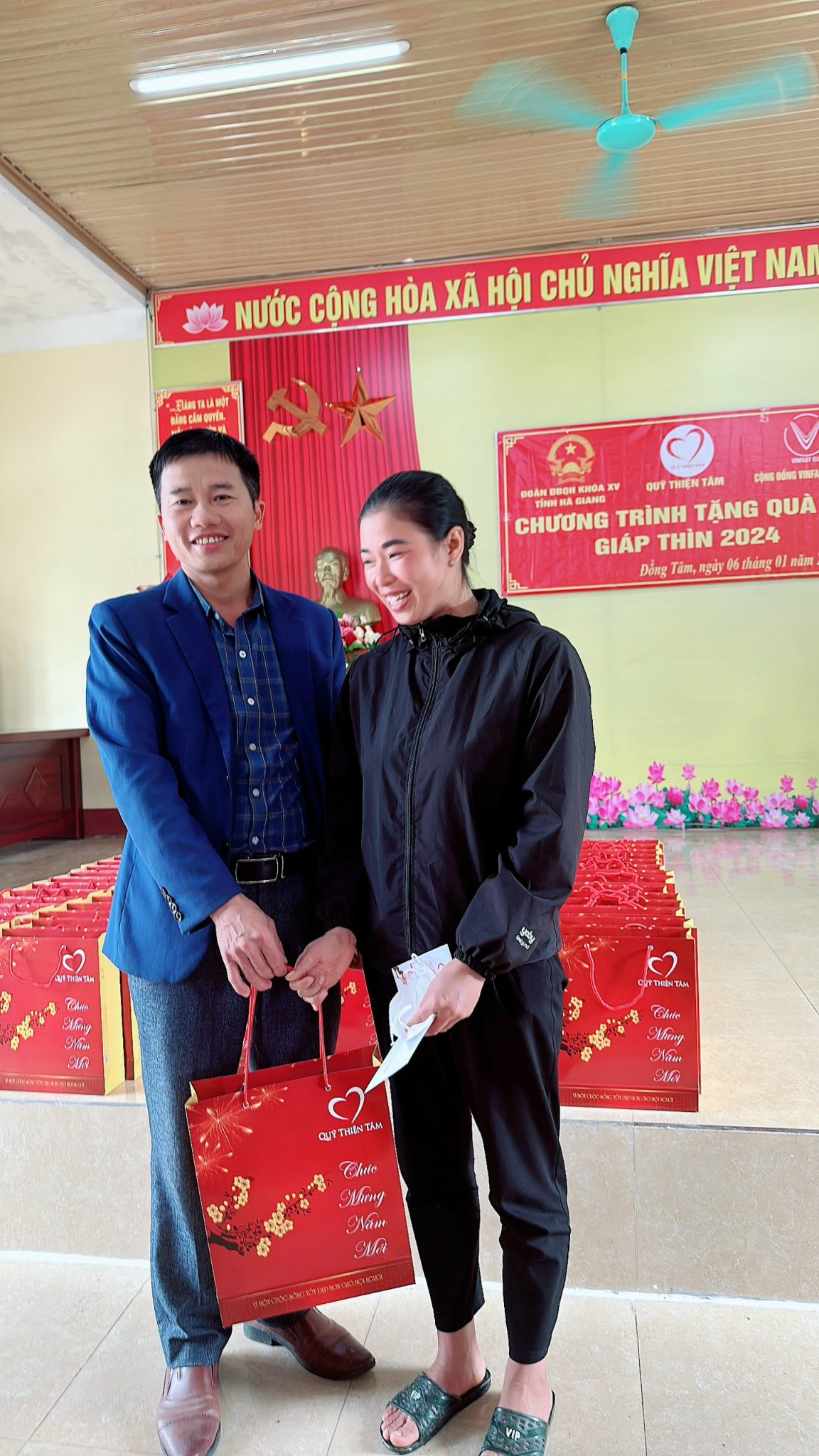 ĐẢNG ỦY VÀ CHÍNH QUYỀN NHÂN DÂN XÃ ĐỒNG TÂM