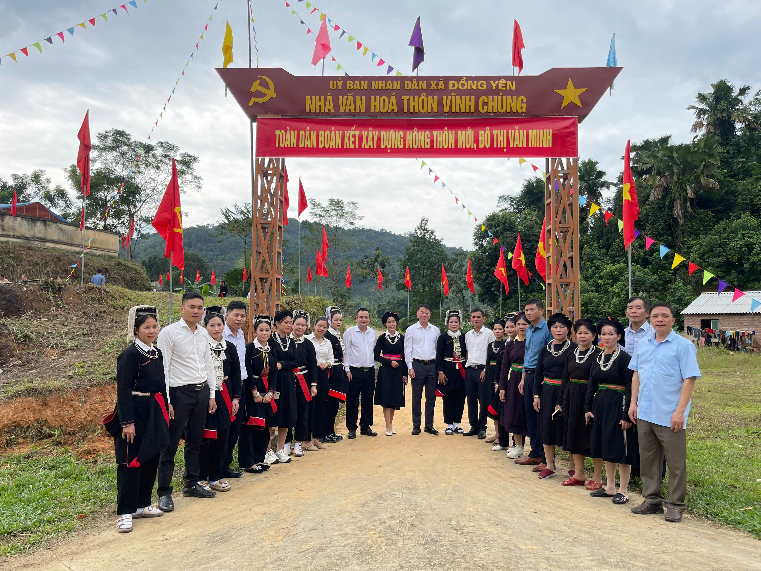 NGÀY HỘI ĐẠI ĐOÀN KẾT TOÀN DÂN TỘC THÔN VĨNH CHÙNG, XÃ ĐỒNG YÊN