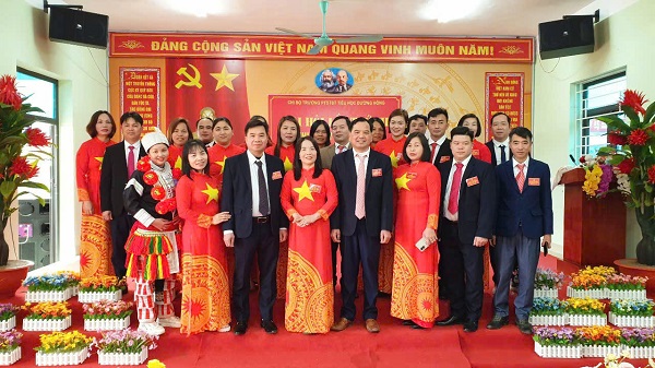 CÁC CHI BỘ TRỰC THUỘC ĐẢNG BỘ XÃ ĐƯỜNG HỒNG TỔ CHỨC ĐẠI HỘI NHIỆM KỲ 2025 - 2027