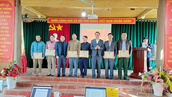 XÃ ĐƯỜNG HỒNG TỔ CHỨC TỔNG KẾT PHONG TRÀO THI ĐUA NĂM 2024