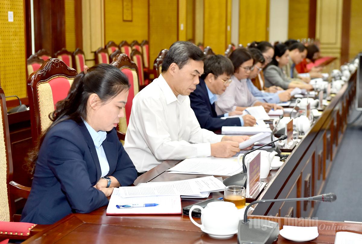 Các đồng chí Thường trực Tỉnh ủy dự buổi làm việc.