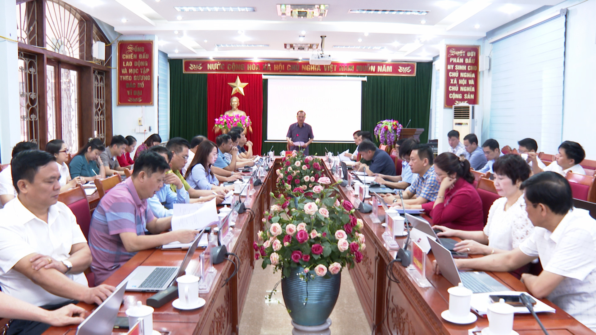 Chủ tịch UBND thành phố Nguyễn Danh Hùng kết luận