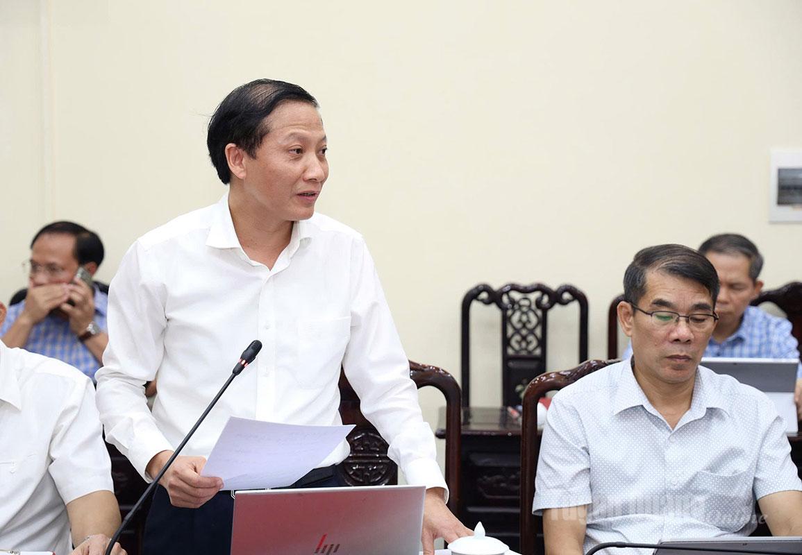 Đại biểu thảo luận tại tổ số 2.