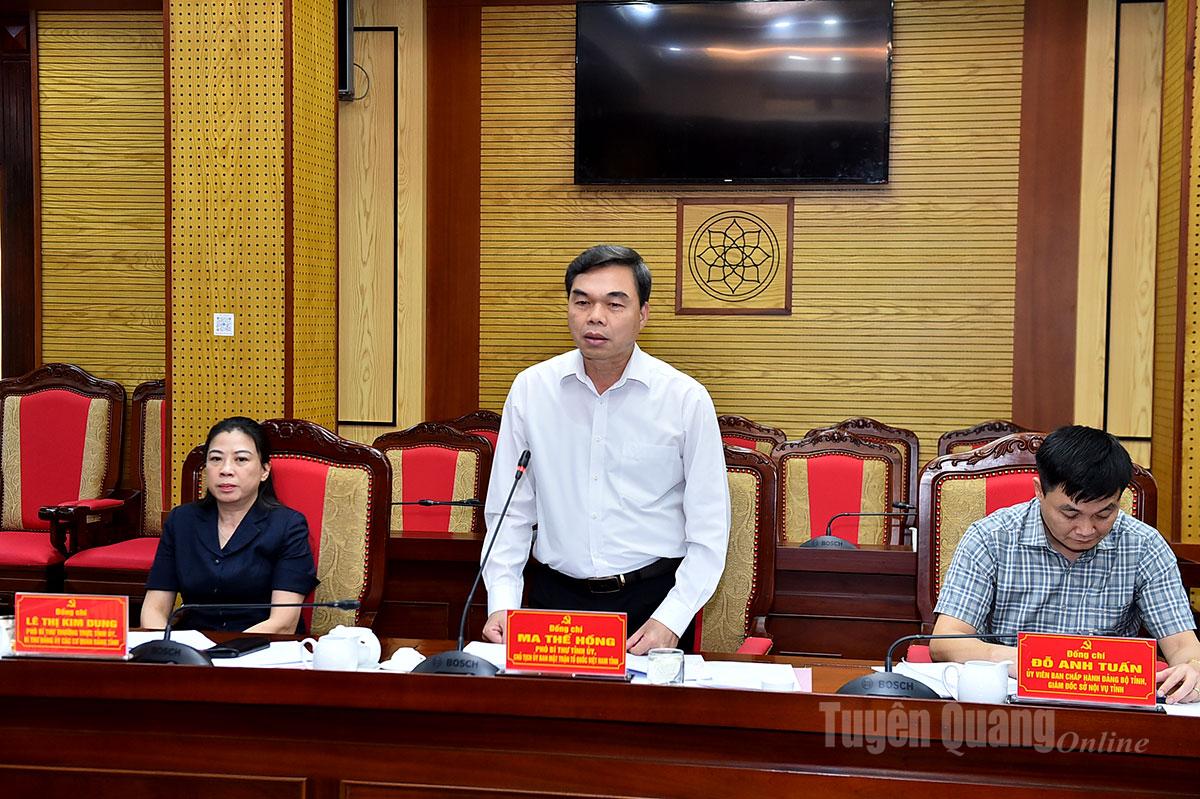 Đồng chí Ma Thế Hồng, Phó Bí thư Tỉnh ủy, Chủ tịch Ủy ban MTTQ tỉnh phát biểu tại buổi làm việc.