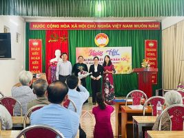 Ngày 9/11/2025, Đồng chí Trịnh Minh Tâm- Phó UBMTTQ, chủ tịch Hội LHPN phường Hà Giang 1 dự ngày hội đại đoàn kết các dân tộc tại tổ dân phố 16