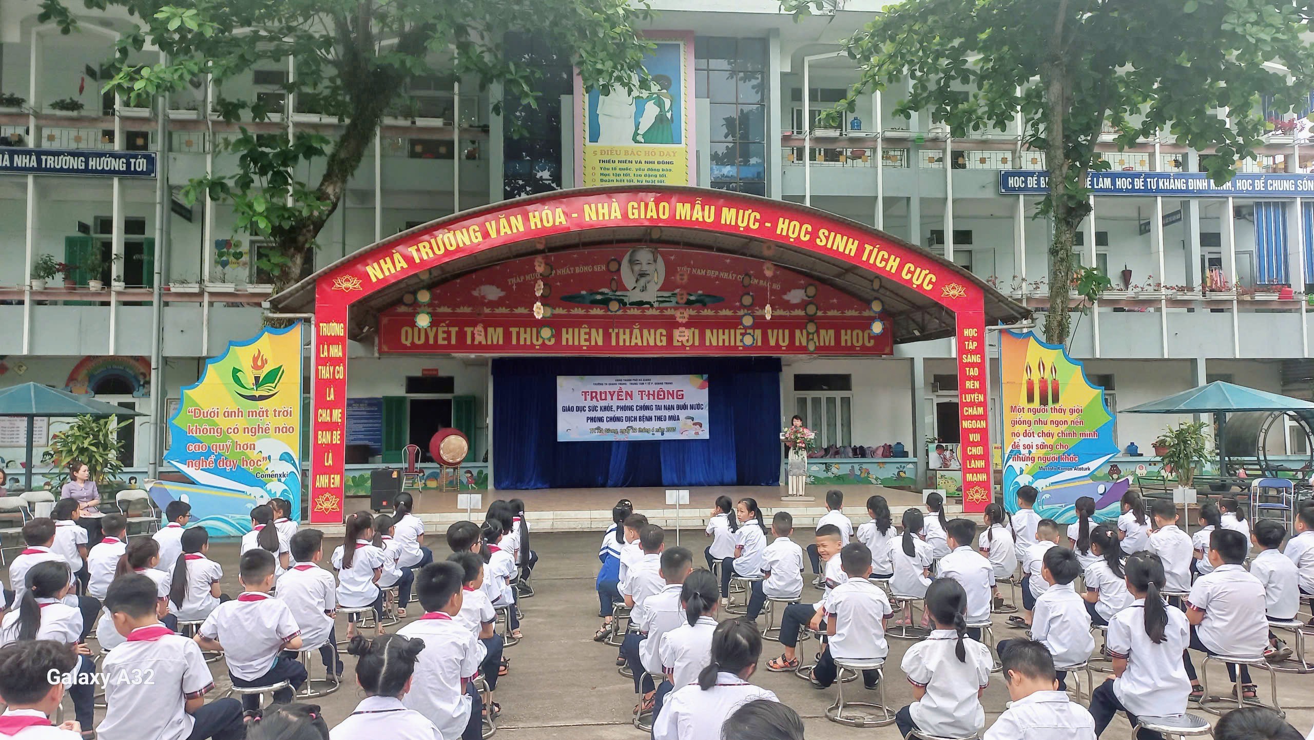 beauty 1747726312985