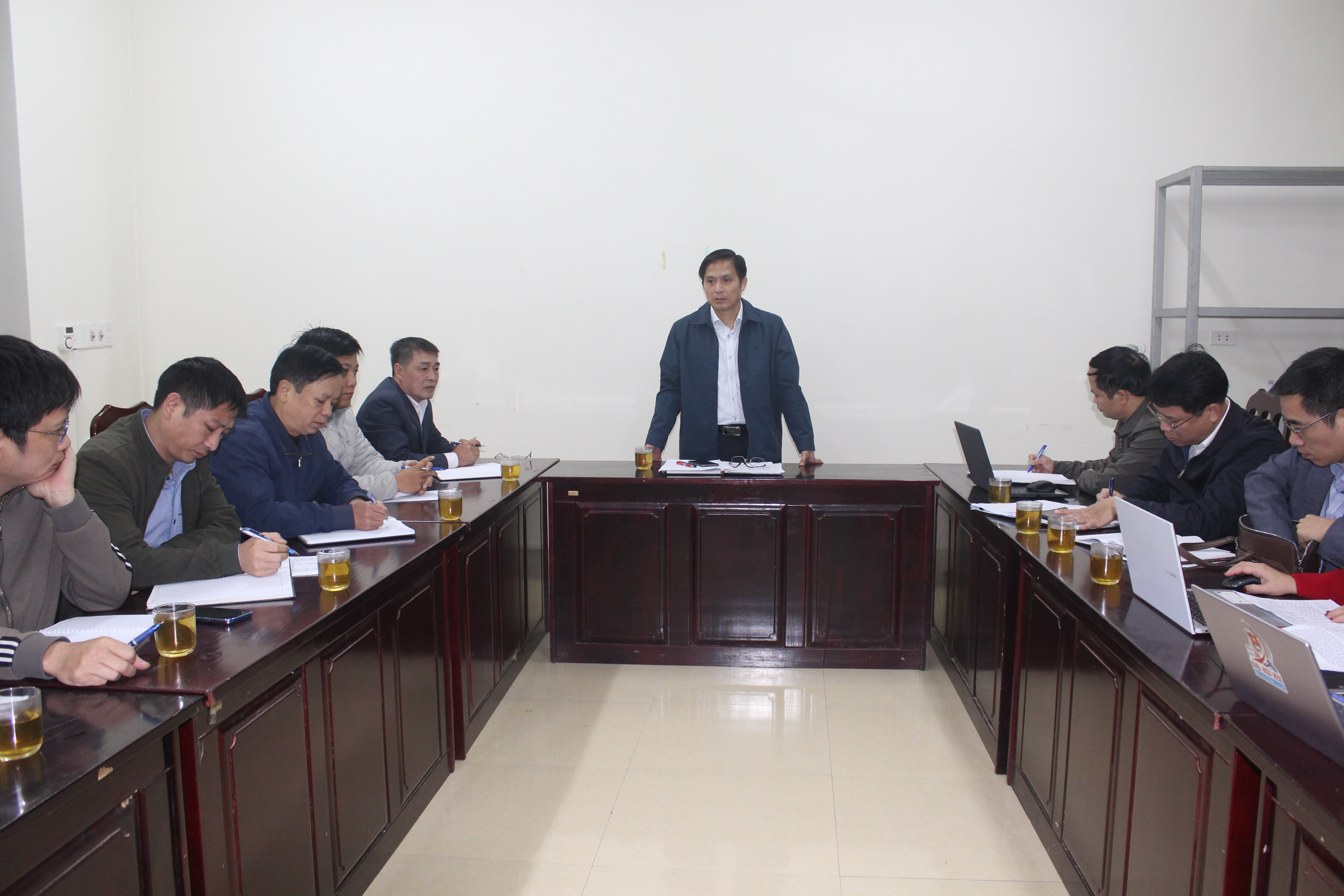 Chủ tịch UBND phường Hà Giang 2 Hà Minh Mẫn làm việc với Ban quản lý Dự án và Dịch vụ