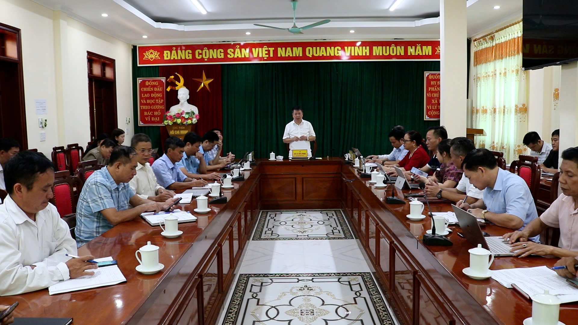 Hội nghị kiểm điểm tập thể và cá nhân Ban Thường vụ Đảng ủy xã