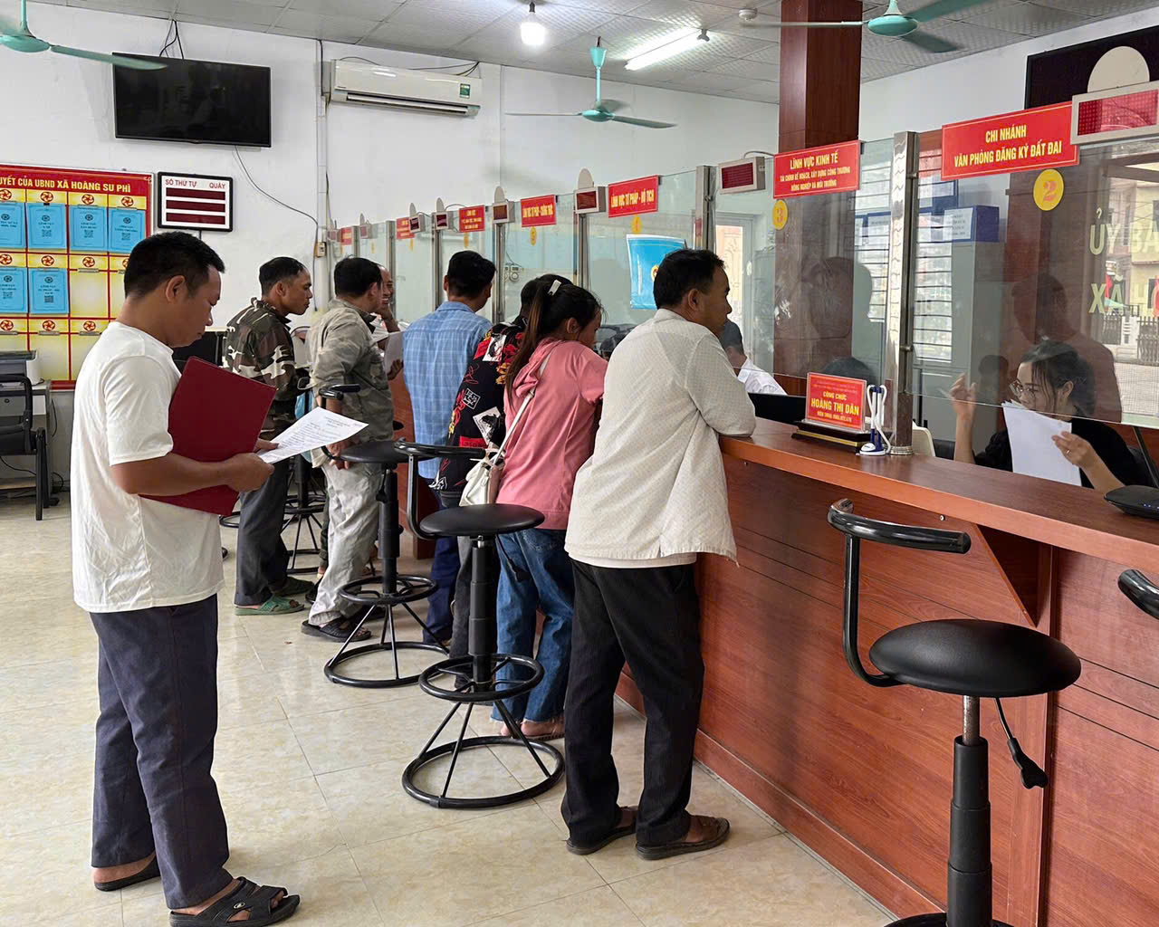 Xã Hoàng Su Phì đẩy mạnh triển khai công tác Cải cách thủ tục hành chính, phục vụ Nhân dân tốt hơn