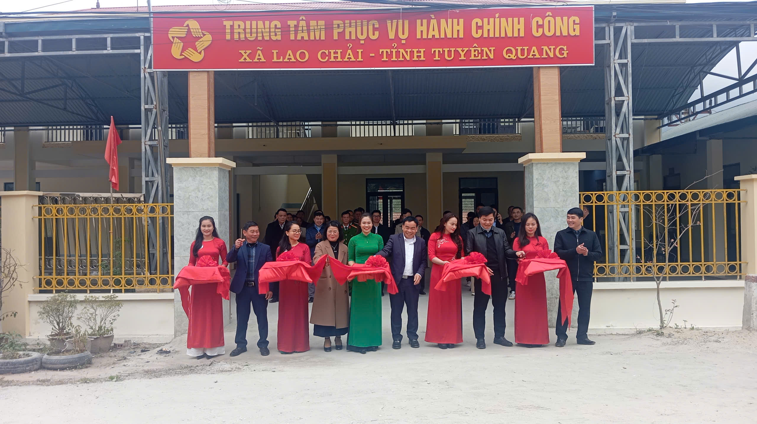 XÃ LAO CHẢI TỔ CHỨC CẮT BĂNG KHÁNH THÀNH TRUNG TÂM PHỤC VỤ HÀNH CHÍNH CÔNG