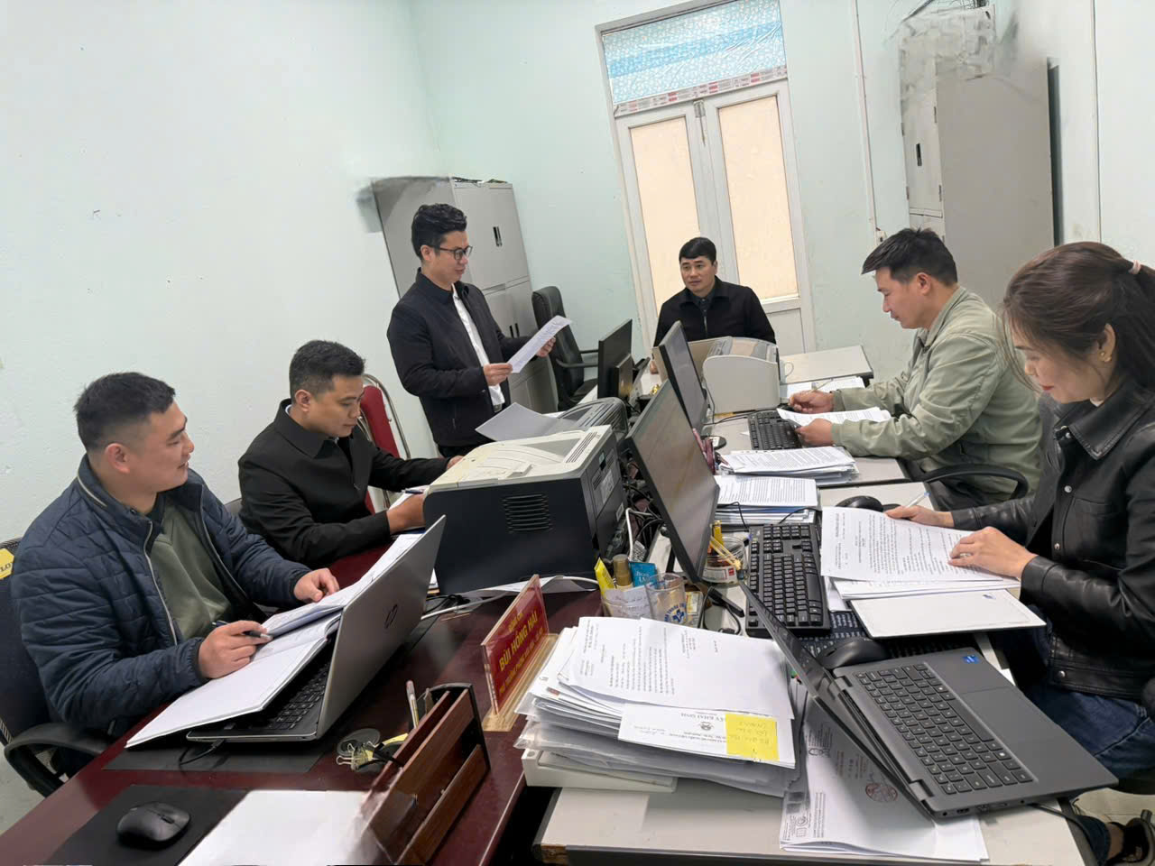 PHÒNG VĂN HÓA – XÃ HỘI XÃ LAO CHẢI TỔ CHỨC ĐÁNH GIÁ, XẾP LOẠI CHẤT LƯỢNG CÔNG CHỨC NĂM 2025