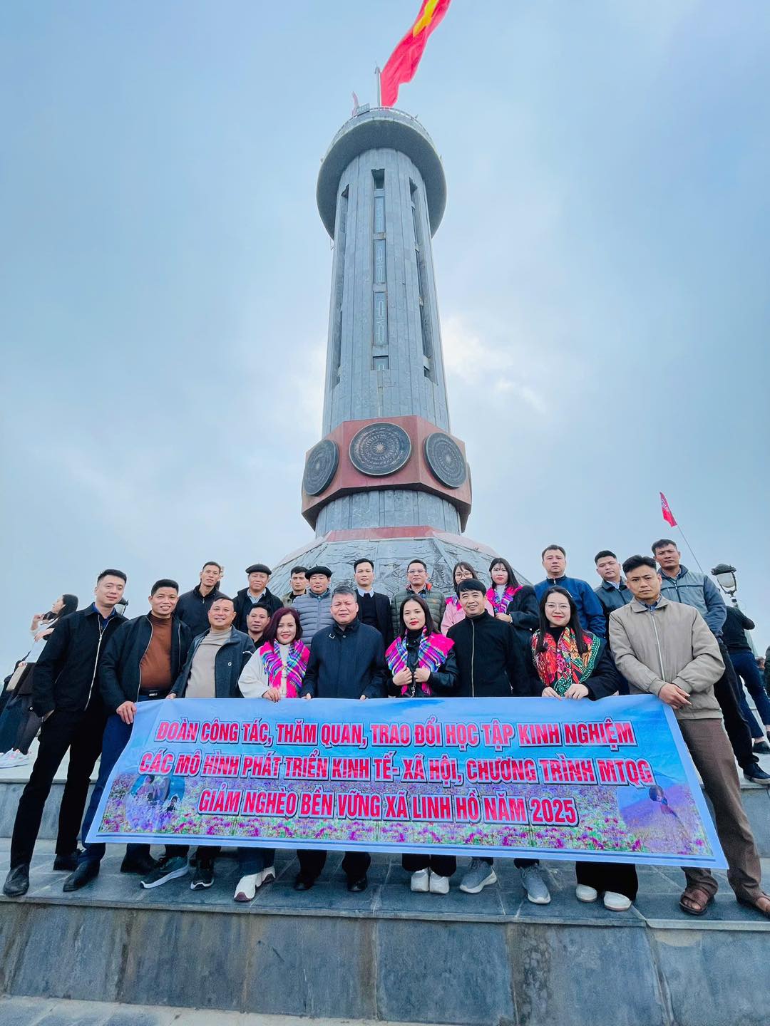 ĐOÀN CÔNG TÁC XÃ LINH HỒ TỔ CHỨC CHUYẾN THAM QUAN, HỌC TẬP KINH NGHIỆM GIẢM NGHÈO BỀN VỮNG TẠI CÁC XÃ LŨNG CÚ – ĐỒNG VĂN – QUẢN BẠ