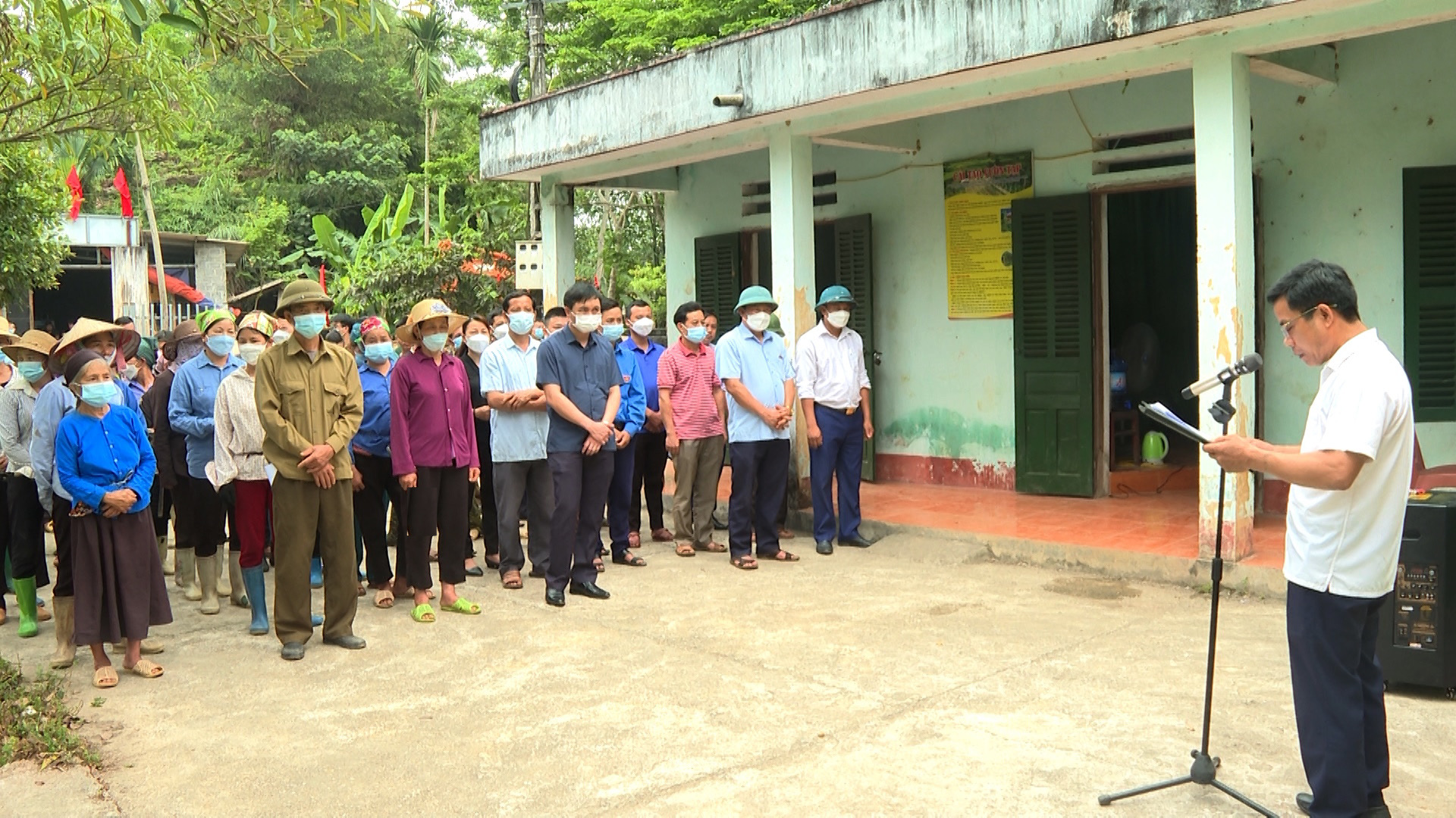 Xã Linh Hồ phát động ra quân xây dựng nông thôn mới nâng cao.