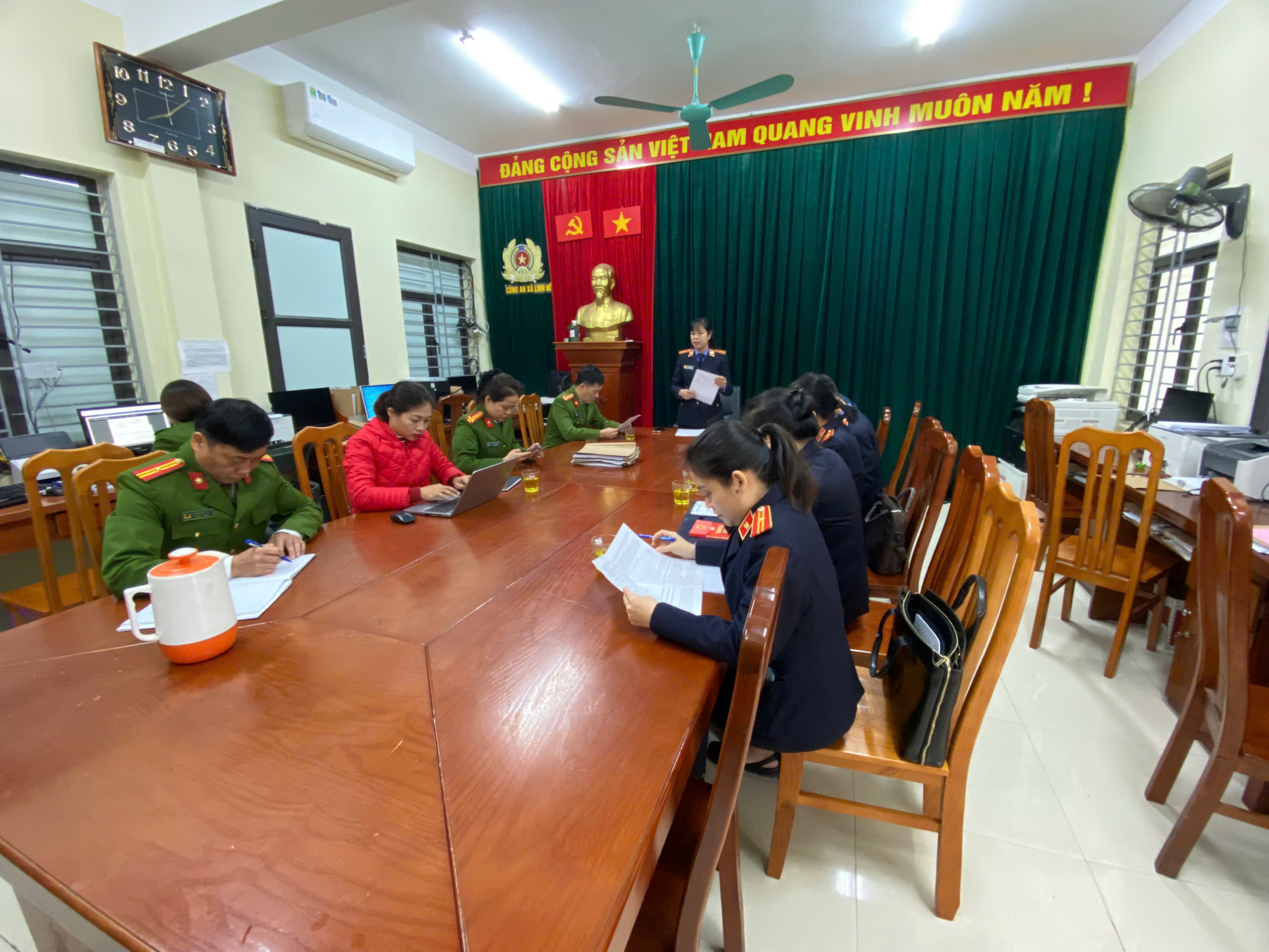 Viện Kiểm soát nhân dân Khu vực 4 Trực tiếp kiểm sát việc thi hành án hình sự tại Ủy ban nhân dân xã Linh Hồ, tỉnh Tuyên Quang.