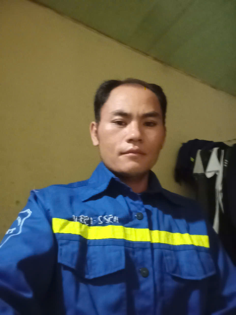 Lầu Mí Thò công nhân thợ lò của Tập đoàn Than - Khoáng sản Việt Nam với thu nhập từ 25 - 32 triệu đồng mỗi tháng góp phần giảm nghèo bền vững