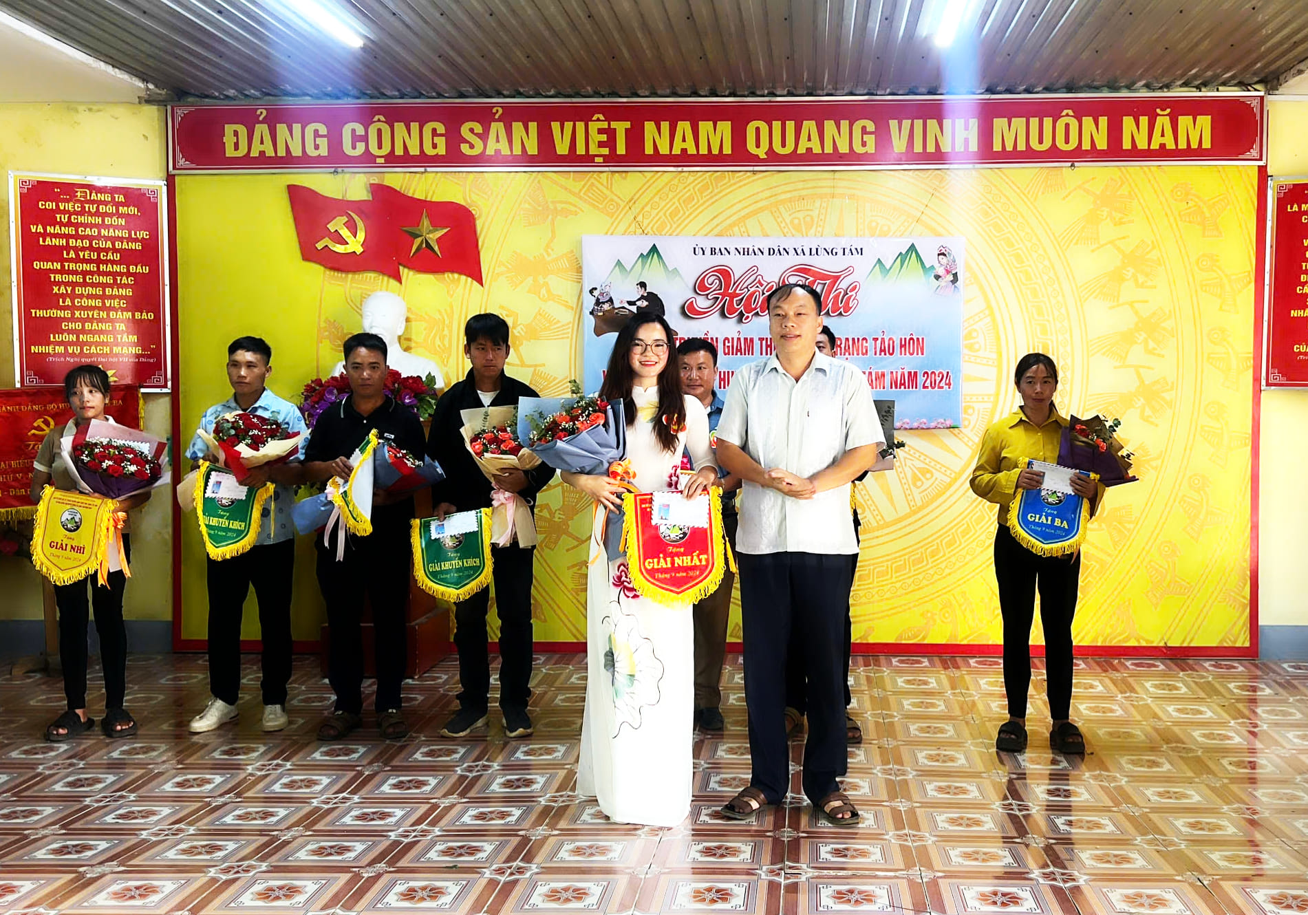 Lùng Tám tổ chức hội Thi phòng chống tảo hôn hôn nhân cận huyết