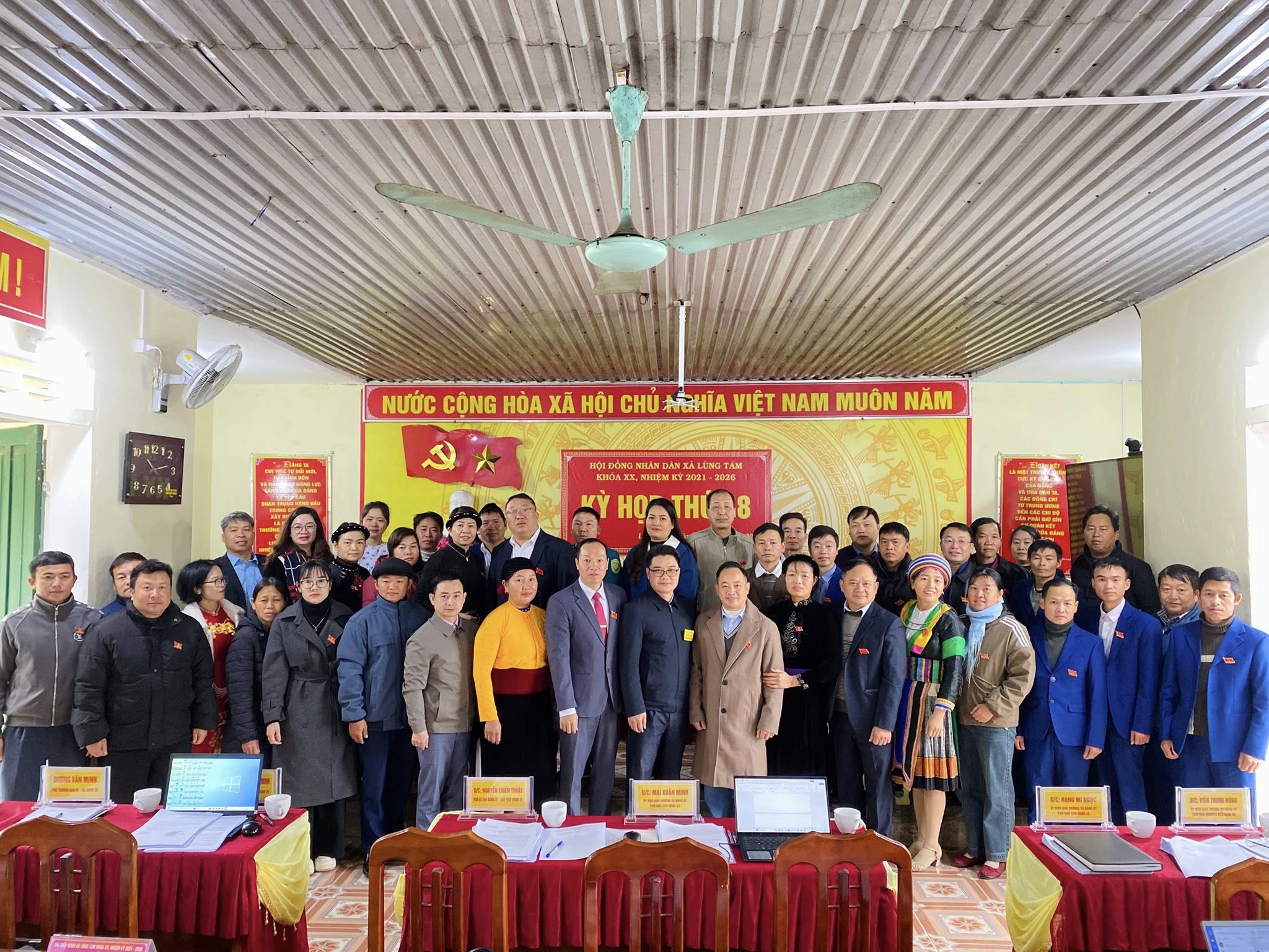 HĐND XÃ LÙNG TÁM TỔ CHỨC THÀNH CÔNG KỲ HỌP THỨ 18, KHOÁ XX, NHIỆM KỲ 2021 – 2026