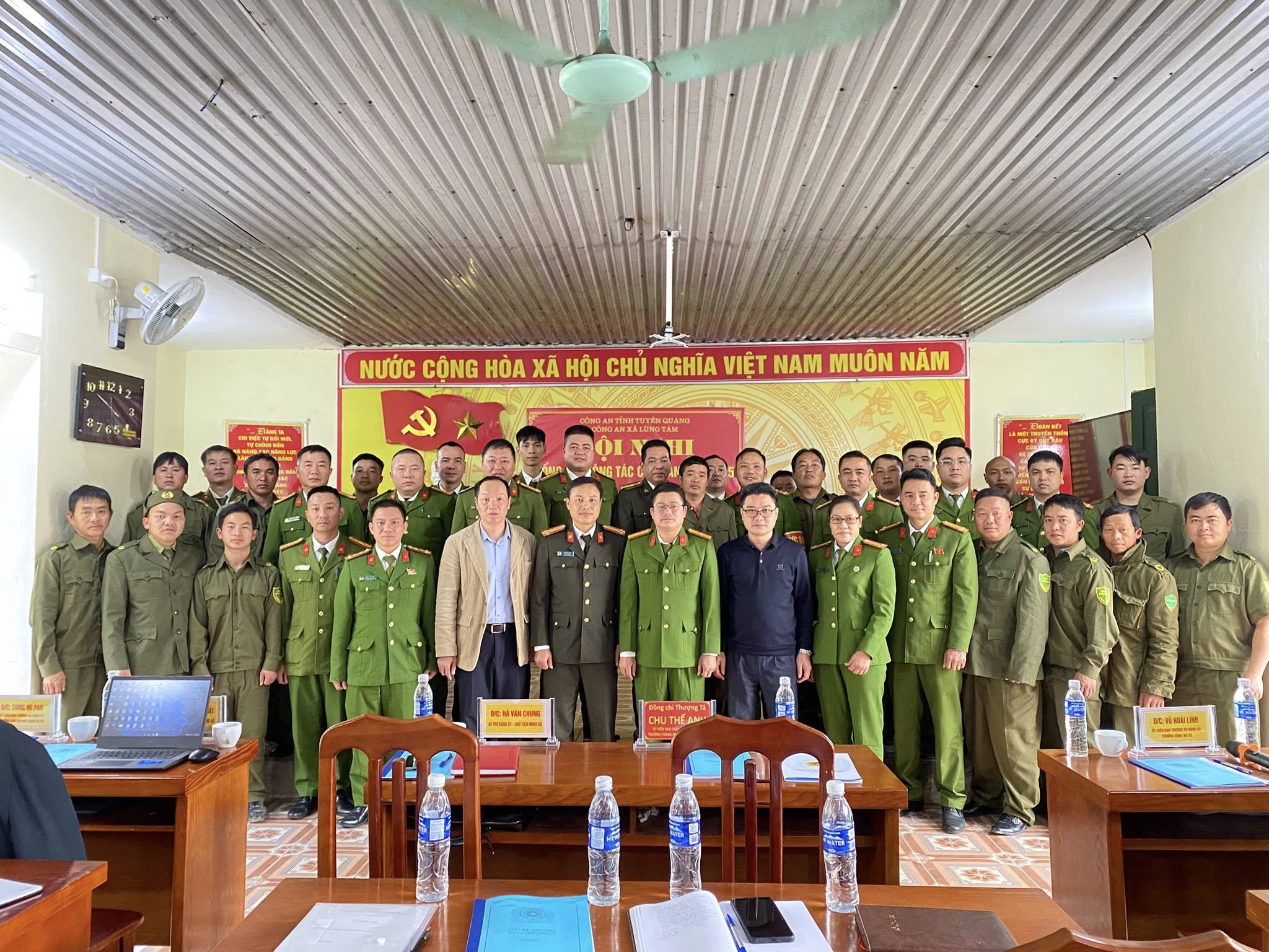 CÔNG AN XÃ LÙNG TÁM TỔ CHỨC HỘI NGHỊ TỔNG KẾT CÔNG TÁC NĂM 2025, TRIỂN KHAI NHIỆM VỤ CÔNG TÁC NĂM 2026