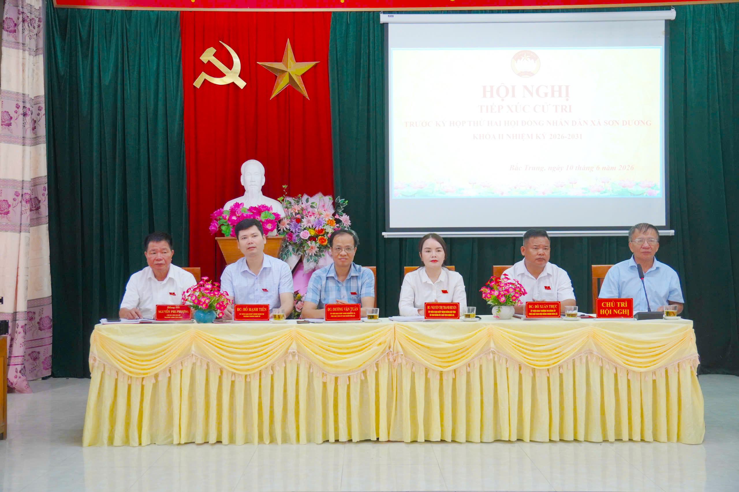 Tổ đại biểu số 05 HĐND xã Sơn Dương tiếp xúc cử tri trước kỳ họp thứ hai