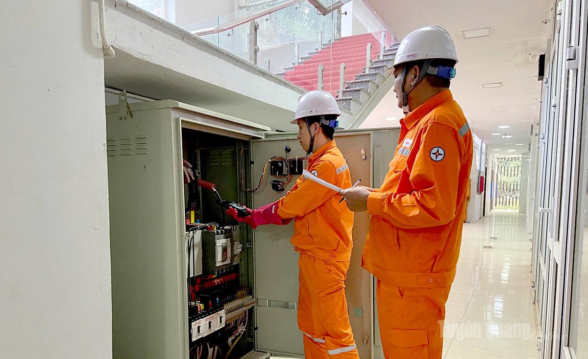 Công ty Điện lực Tuyên Quang bảo đảm cấp điện an toàn phục vụ bầu cử
