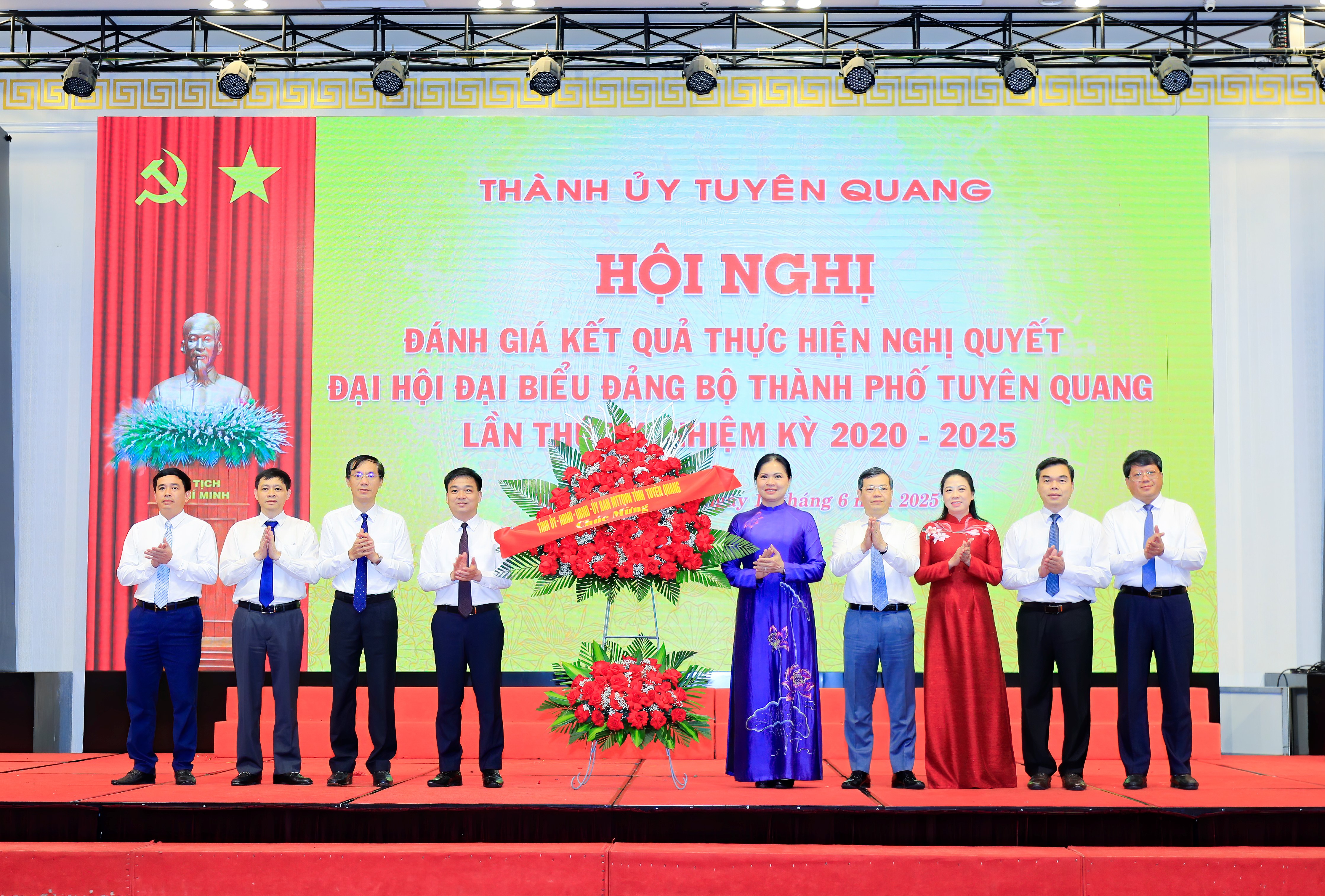 Thành phố Tuyên Quang bứt phá toàn diện các mục tiêu, chỉ tiêu phát triển kinh tế - xã hội Nghị quyết Đại hội Đảng bộ thành phố lần thứ XX, nhiệm kỳ 2020 – 2025.