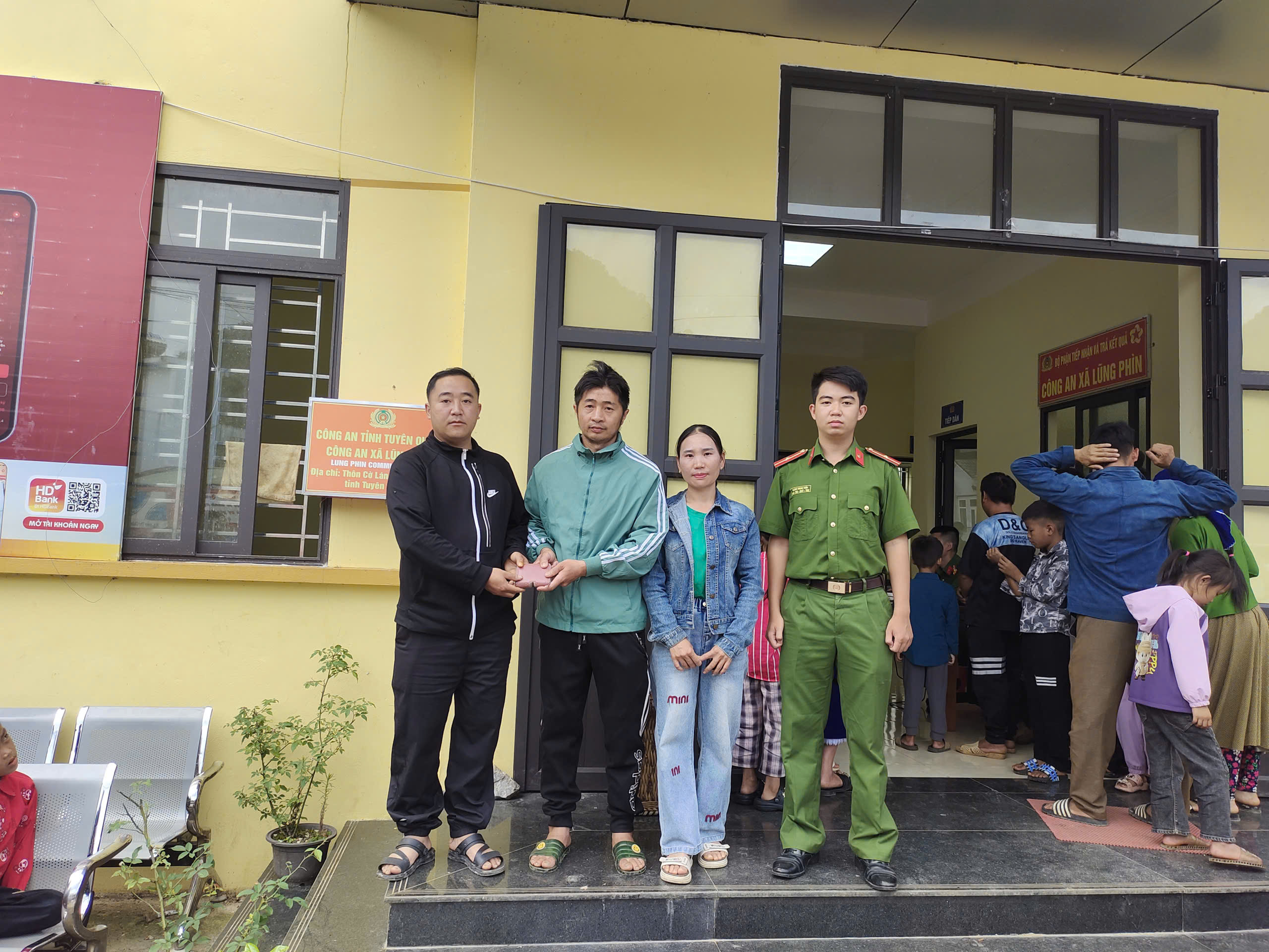 LAN TỎA HÀNH ĐỘNG ĐẸP “NHẶT ĐƯỢC CỦA RƠI, TRẢ LẠI NGƯỜI ĐÁNH MẤT”
