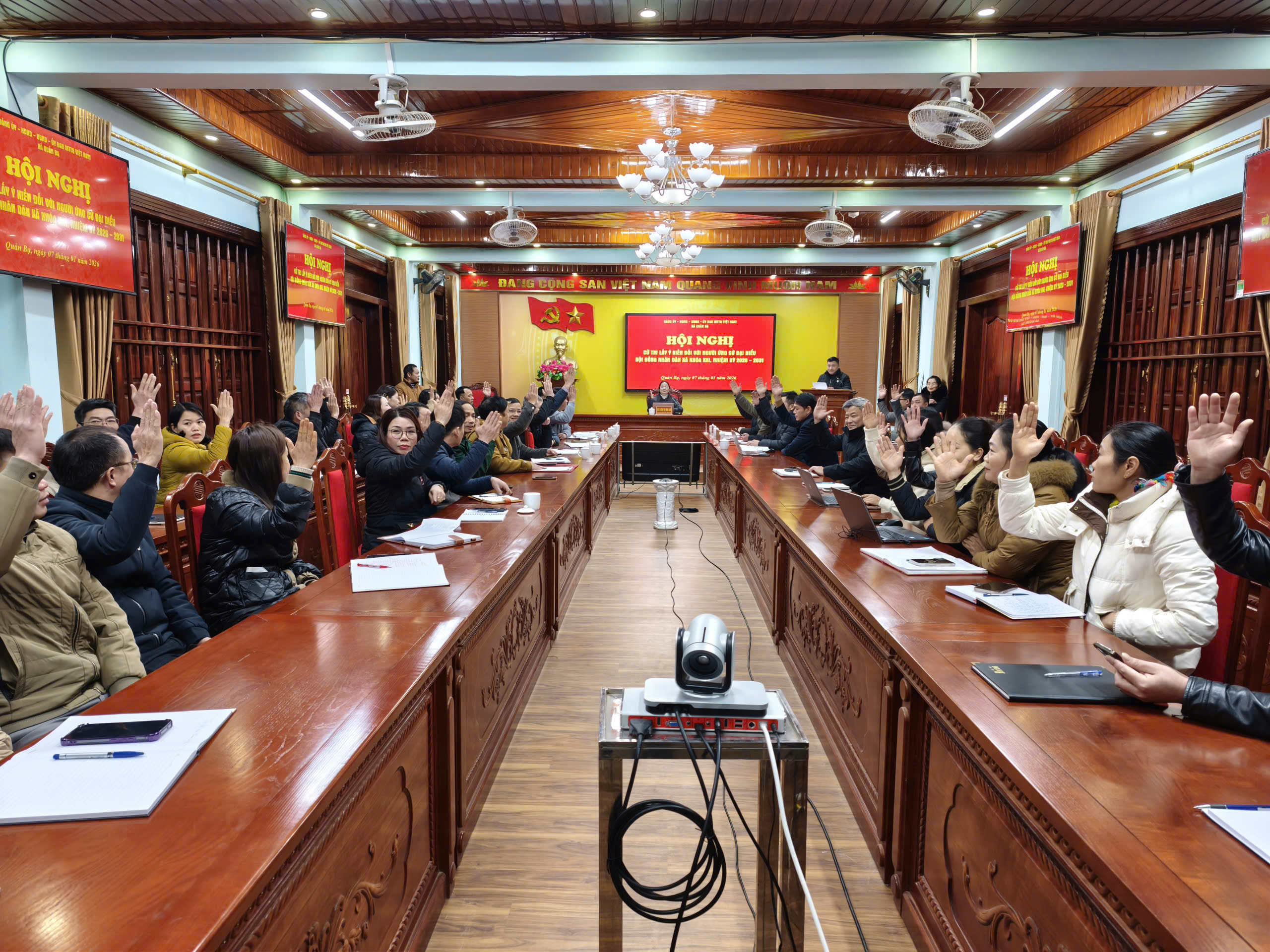 Hội nghị cử tri lấy ý kiến đối với người ứng cử đại biểu Hội đồng nhân dân xã Quản Bạ, nhiệm kỳ 2026 – 2031