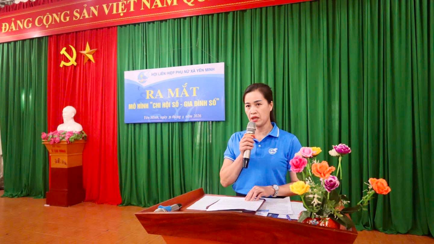 HỘI LHPN XÃ YÊN MINH RA MẮT MÔ HÌNH “CHI HỘI SỐ - GIA ĐÌNH SỐ” TẠI THÔN NÀ TÈN