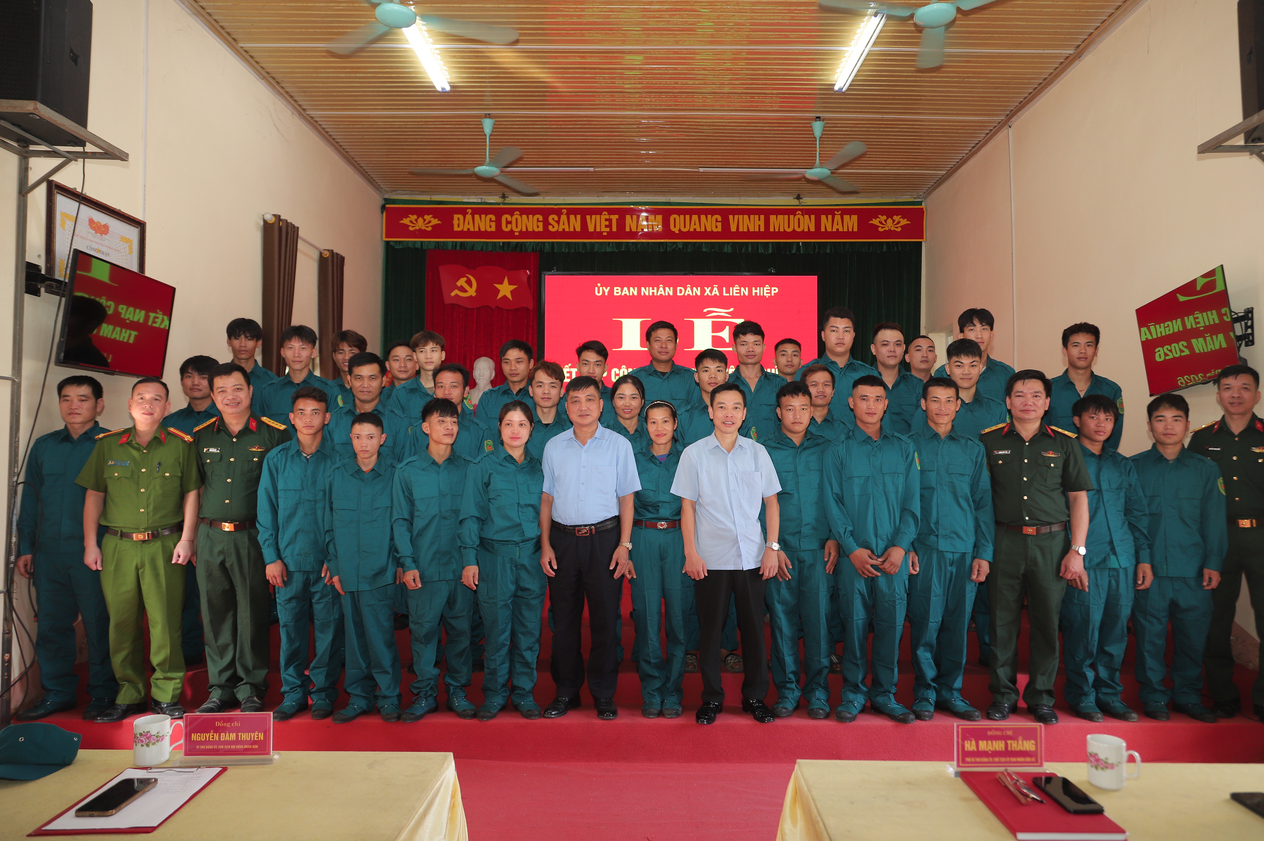 UBND xã Liên Hiệp tổ chức kết nạp công dân thực hiện nghĩa vụ tham gia Dân quân 2026