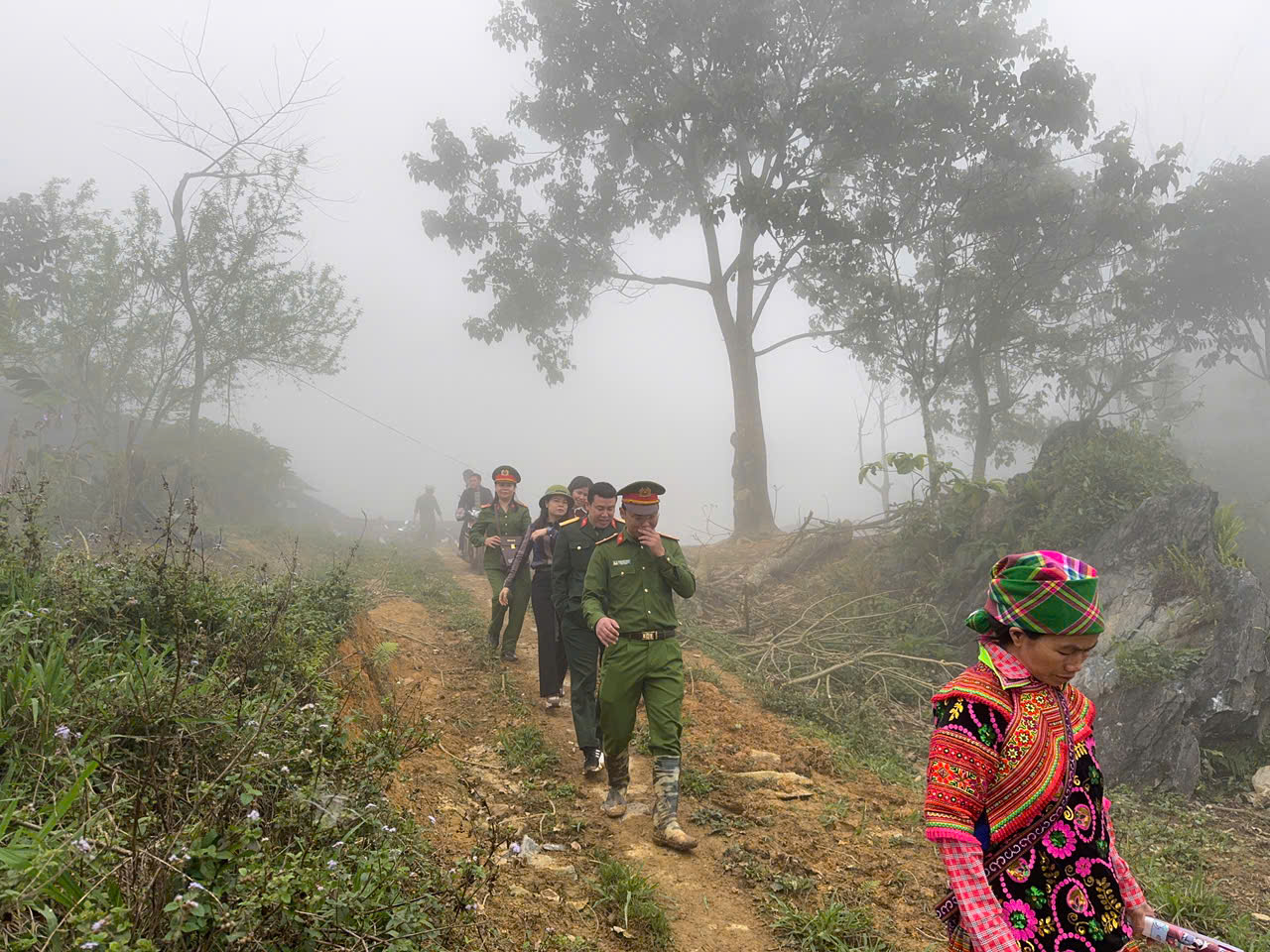 TĂNG CƯỜNG TUYÊN TRUYỀN PCCC RỪNG TRONG CAO ĐIỂM NẮNG NÓNG TRÊN ĐỊA BÀN XÃ BẰNG HÀNH