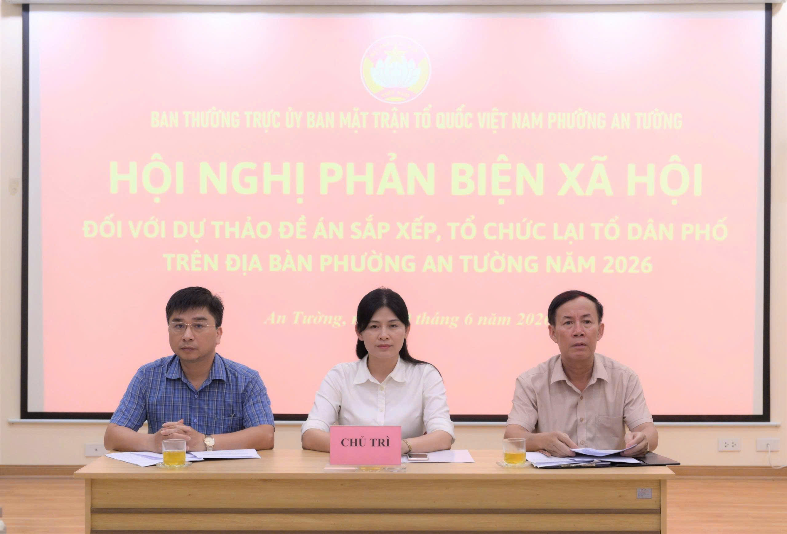 Hội nghị phản biện xã hội đối với Dự thảo Đề án sắp xếp, tổ chức lại tổ dân phố trên địa bàn phường An Tường năm 2026 và Dự thảo Báo cáo kết quả thực hiện nhiệm vụ phát triển kinh tế - xã hội 6 tháng đầu năm; phương hướng, nhiệm vụ 6 tháng cuối năm 2026 của UBND phường An Tường