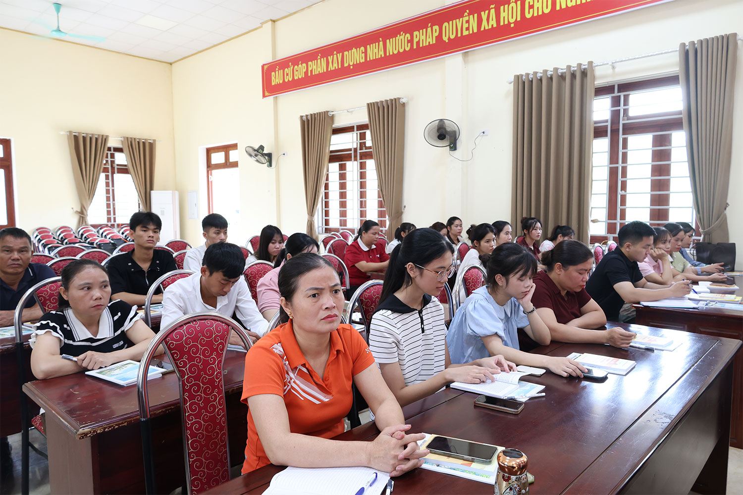 lop-dang-vien-moi3.jpg