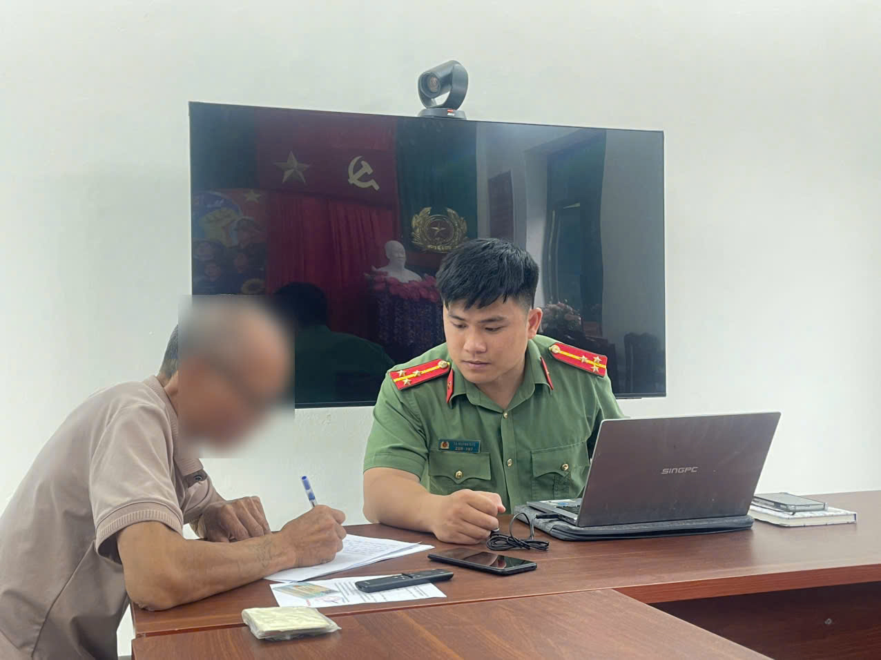 CÔNG AN XÃ MINH QUANG TĂNG CƯỜNG TUYÊN TRUYỀN, PHÒNG NGỪA VI PHẠM PHÁP LUẬT TRÊN KHÔNG GIAN MẠNG