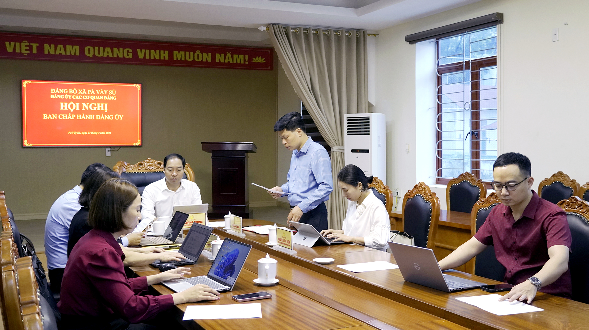 HN BCH đảng ủy c&aacute;c cơ quan đảng (6).JPG