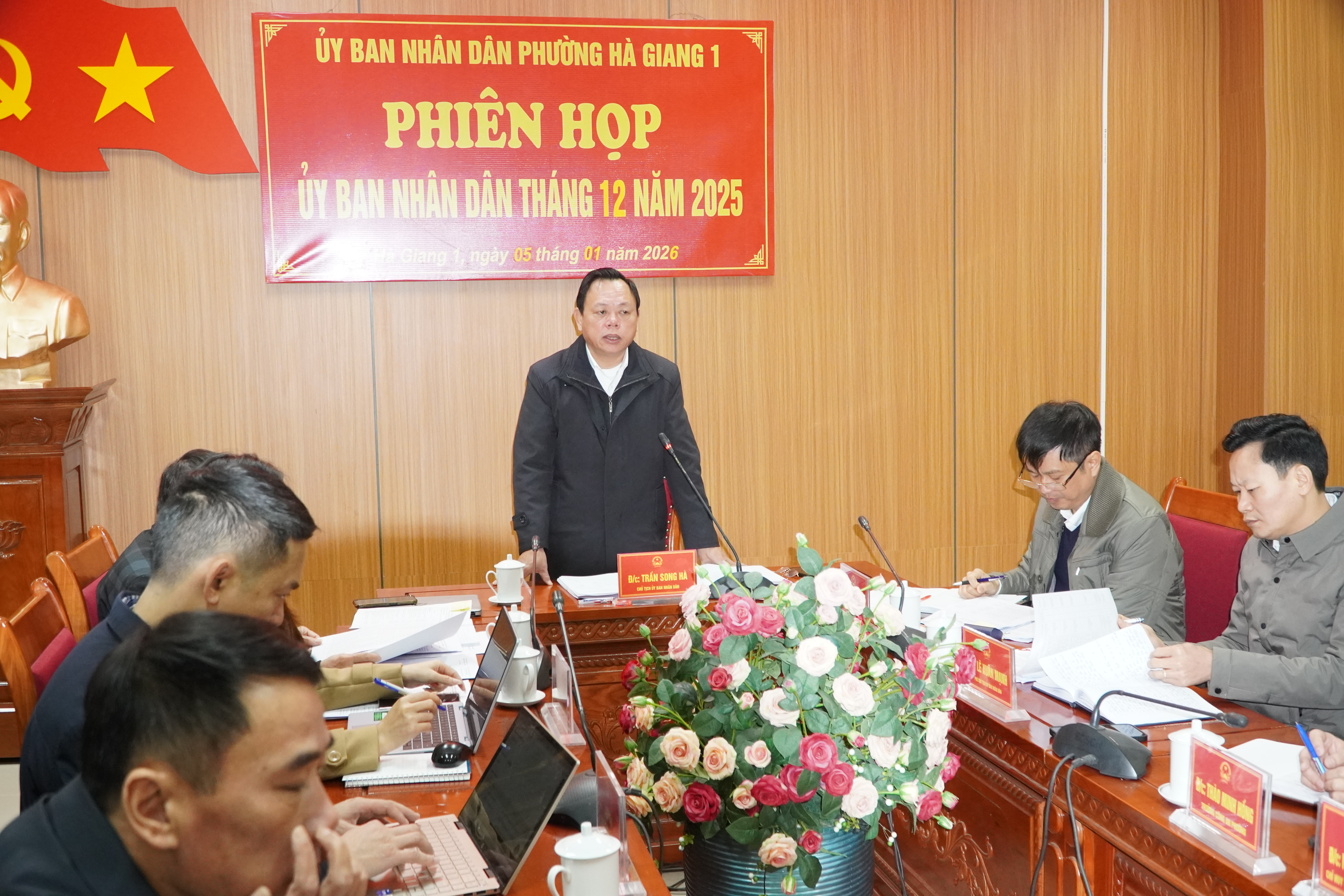 UBND phường Hà Giang 1 tổ chức phiên họp tháng 12 năm 2025.