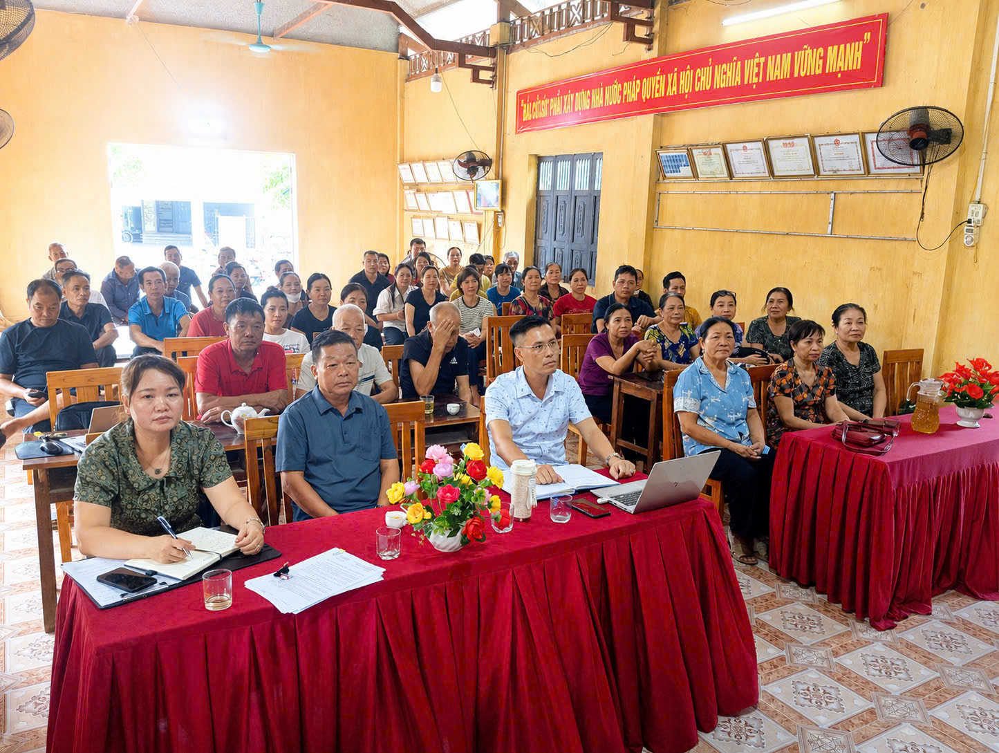 XÃ TRƯỜNG SINH HOÀN THÀNH  TỔ CHỨC HỘI NGHỊ LẤY Ý KIẾN NHÂN DÂN VỀ DỰ THẢO ĐỀ ÁN SẮP XẾP THÔN