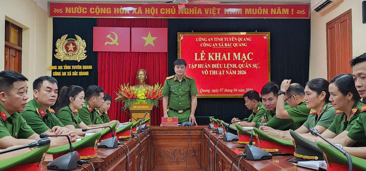 CÔNG AN XÃ BẮC QUANG SIẾT CHẶT KỶ LUẬT - NÂNG CAO TINH THẦN CHIẾN ĐẤU