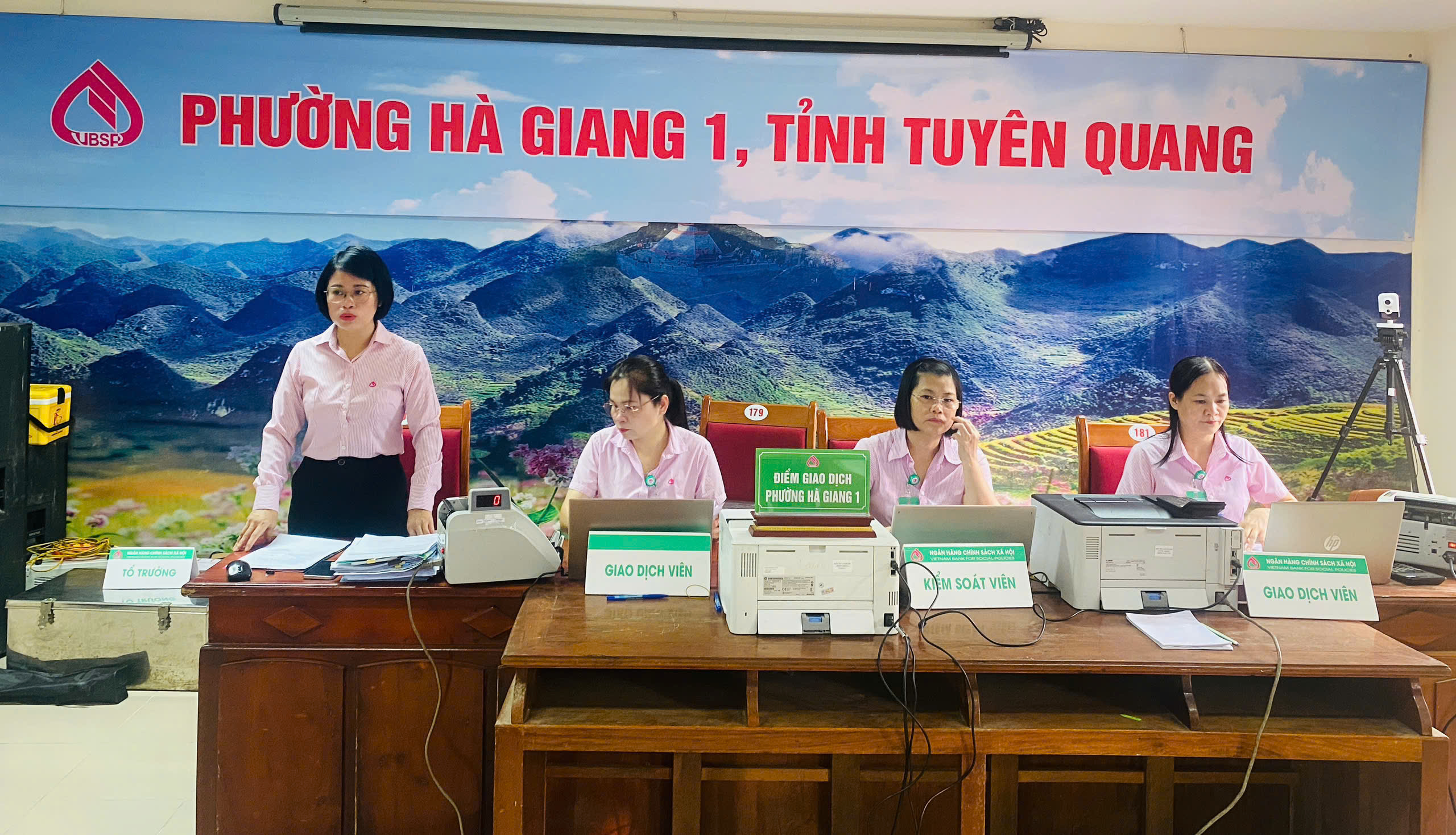 HỌP BAN ĐẠI DIỆN HỘI ĐỒNG QUẢN TRỊ NGÂN HÀNG CHÍNH SÁCH XÃ HỘI PHƯỜNG HÀ GIANG 1 QUÝ III NĂM 2026