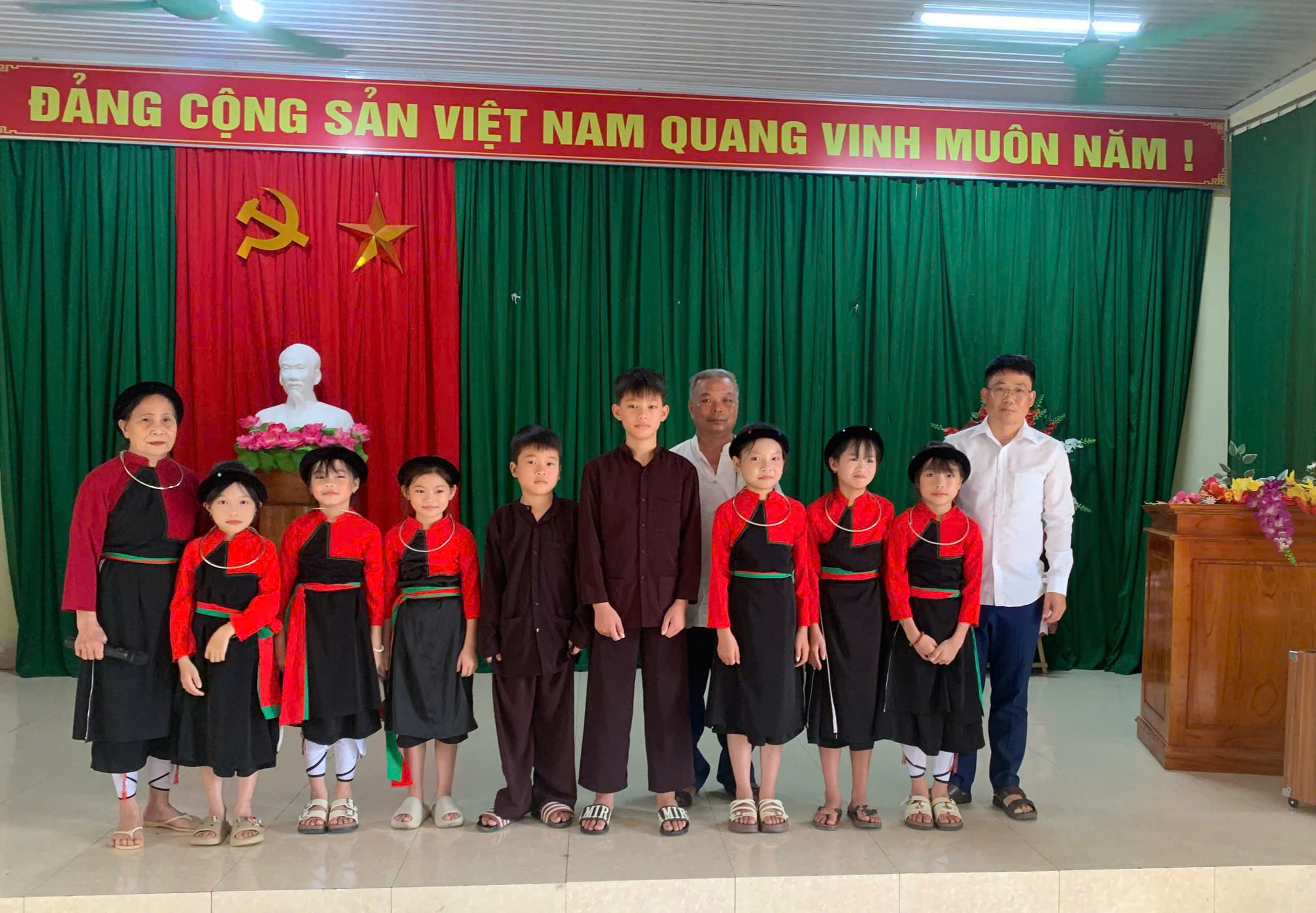 GÌN GIỮ TIẾNG NÓI, ĐIỆU MÚA CỦA ĐỒNG BÀO DÂN TỘC CAO LAN TỪ NHỮNG LỚP HỌC TRUYỀN DẠY CỘNG ĐỒNG