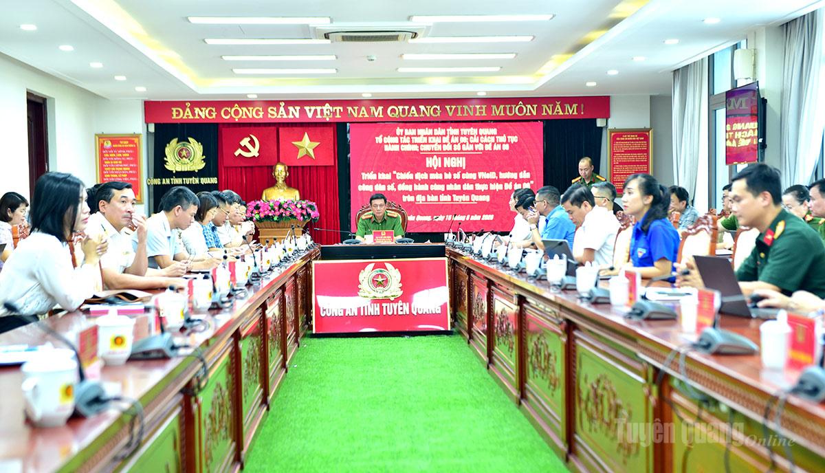 Triển khai Chiến dịch Mùa hè số cùng VNeID