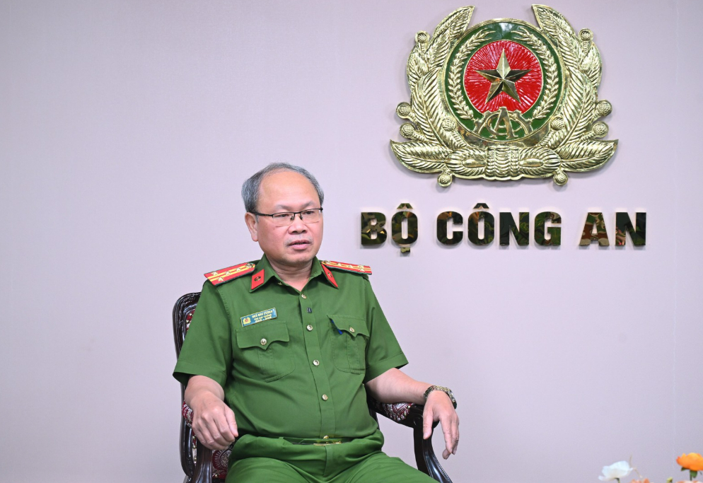 ĐƠN GIẢN HÓA THỦ TỤC HÀNH CHÍNH ĐỂ GẦN DÂN, SÁT DÂN VÀ THUẬN TIỆN NHẤT CHO NGƯỜI DÂN