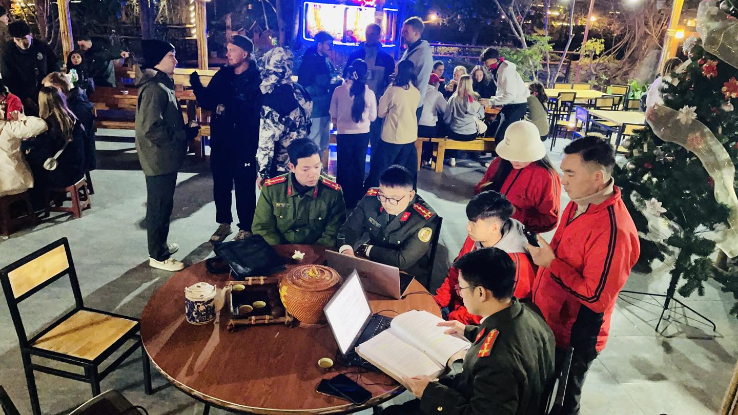 TĂNG CƯỜNG KIỂM TRA LƯU TRÚ NGƯỜI NƯỚC NGOÀI, ĐẢM BẢO ANTT KỲ BẦU CỬ ĐẠI BIỂU QUỐC HỘI VÀ ĐẠI BIỂU HỘI ĐỒNG NHÂN DÂN CÁC CẤP