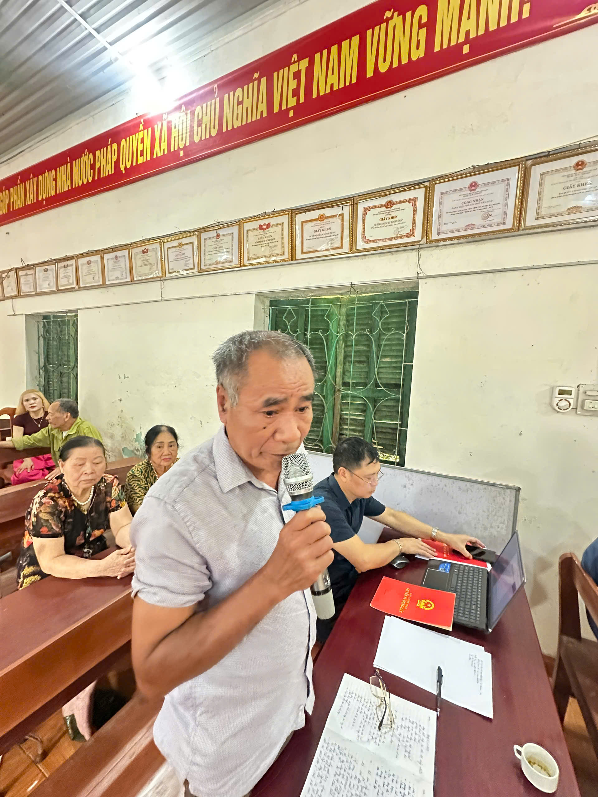 Tổ đại biểu số 02 TXCT ông Lý.jpg