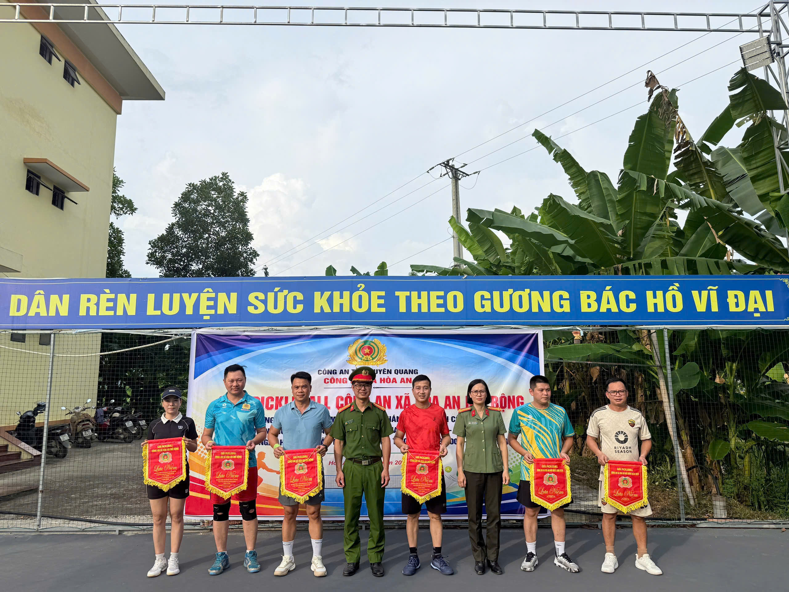 CÔNG AN XÃ HÒA AN TỔ CHỨC GIẢI PICKLEBALL MỞ RỘNG CHÀO MỪNG 81 NĂM NGÀY TRUYỀN THỐNG CAND VÀ 21 NĂM NGÀY HỘI TOÀN DÂN BẢO VỆ ANTQ